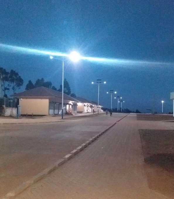 庆阳市非洲科特迪瓦太阳能路灯工程